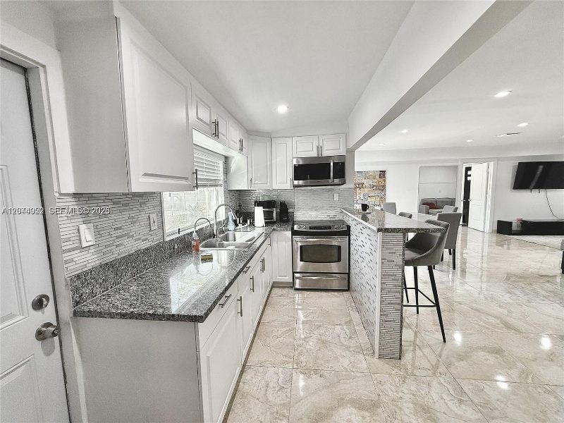The kitchen at Recover at Monarch, 947 NE 149th St, Miami