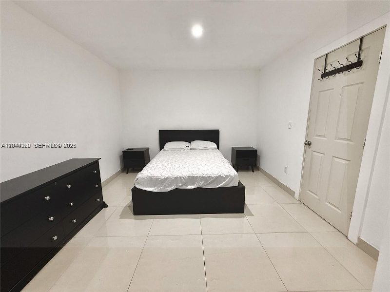 Bedroom at Recover at Monarch, 947 NE 149th St, Miami