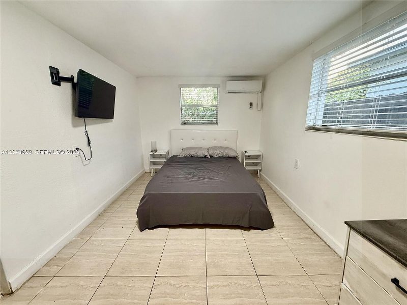 Bedroom at Recover at Monarch, 947 NE 149th St, Miami