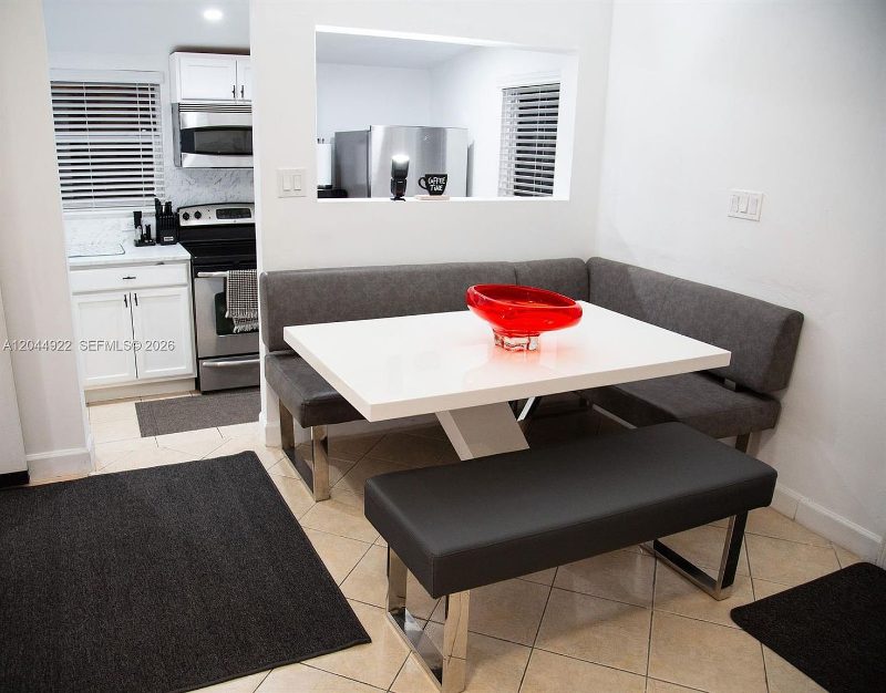 Breakfast nook at Recover at Monarch, 947 NE 149th St, Miami